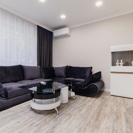 Gorgeous 2-Bedroom Apartment Plovdiv Exterior photo