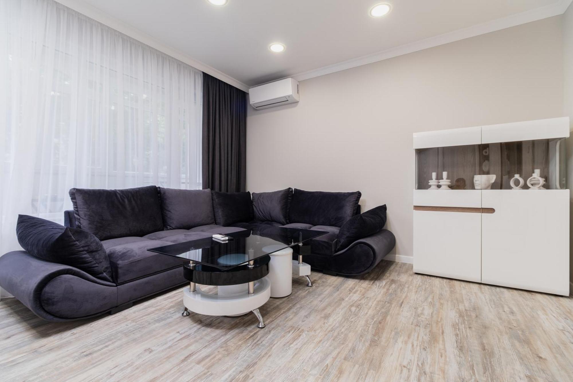 Gorgeous 2-Bedroom Apartment Plovdiv Exterior photo